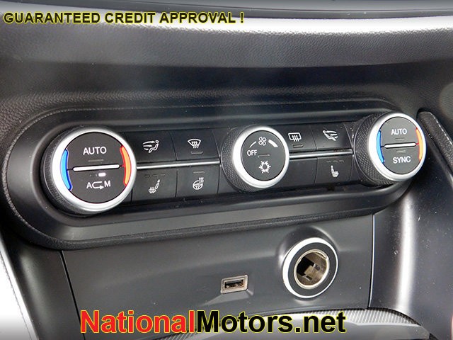 Alfa Romeo Stelvio Vehicle Image 19
