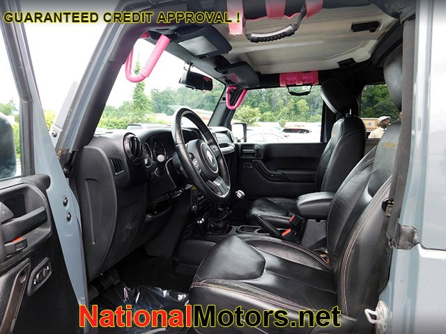 Jeep Wrangler Vehicle Image 09