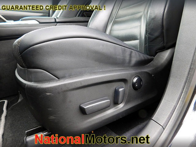 Lexus RX Vehicle Image 16