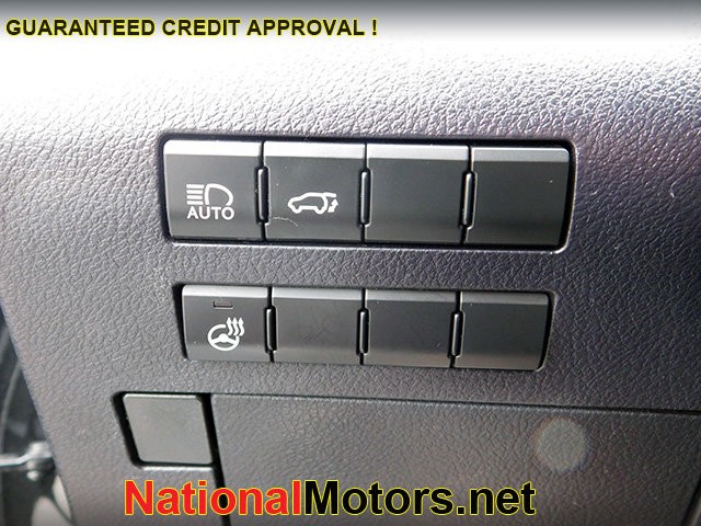 Lexus RX Vehicle Image 25