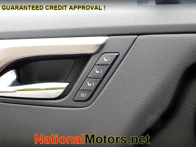 Lexus RX Vehicle Image 26