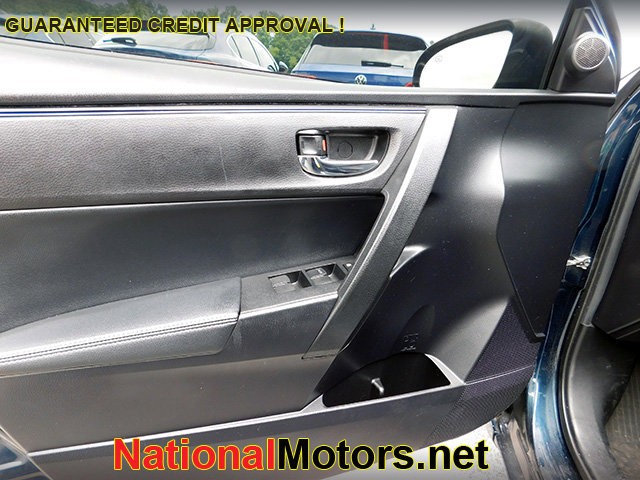 Toyota Corolla Vehicle Image 11