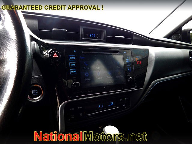 Toyota Corolla Vehicle Image 13