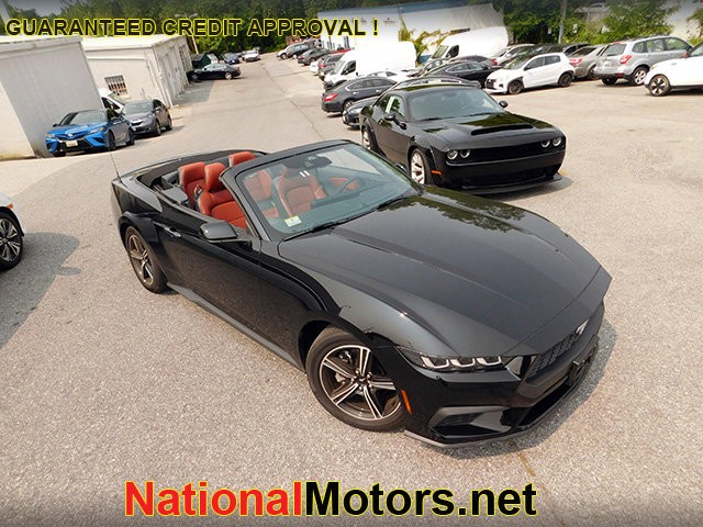 Ford Mustang Vehicle Image 02