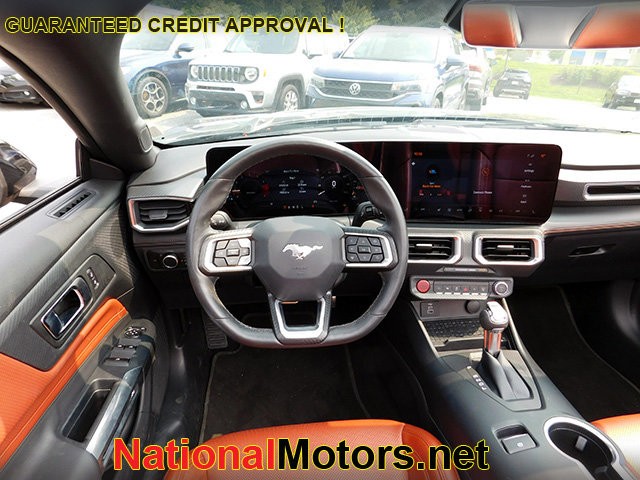 Ford Mustang Vehicle Image 08