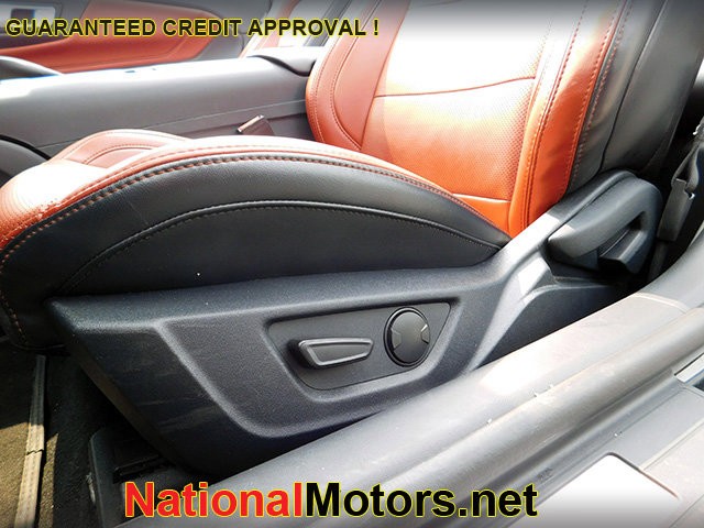 Ford Mustang Vehicle Image 11
