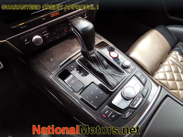 Audi S6 Vehicle Image 18