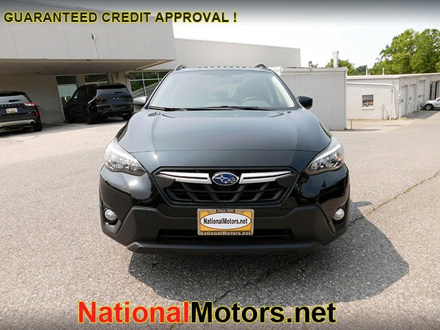 Subaru Crosstrek Vehicle Image 02