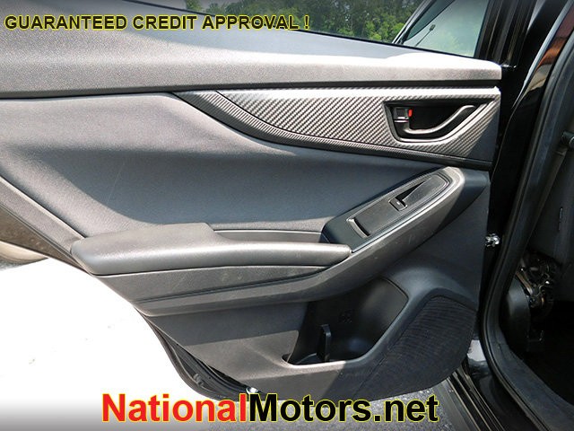 Subaru Crosstrek Vehicle Image 09