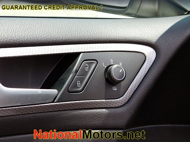 Volkswagen Golf Alltrack Vehicle Image 14