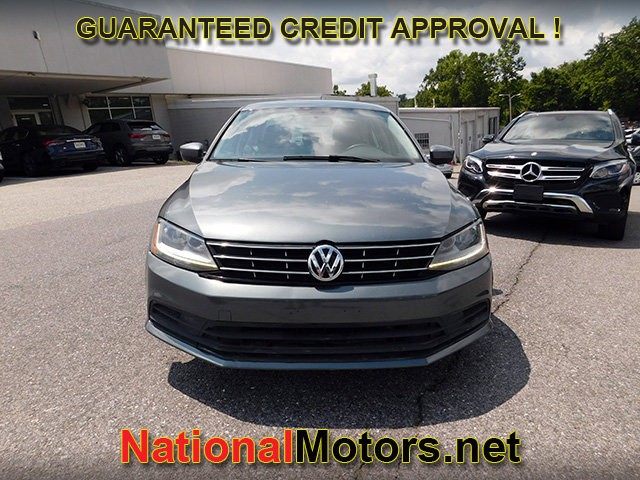 Volkswagen Jetta Vehicle Image 02