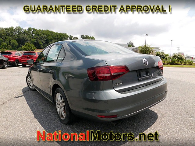 Volkswagen Jetta Vehicle Image 04