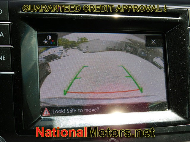Volkswagen Jetta Vehicle Image 11
