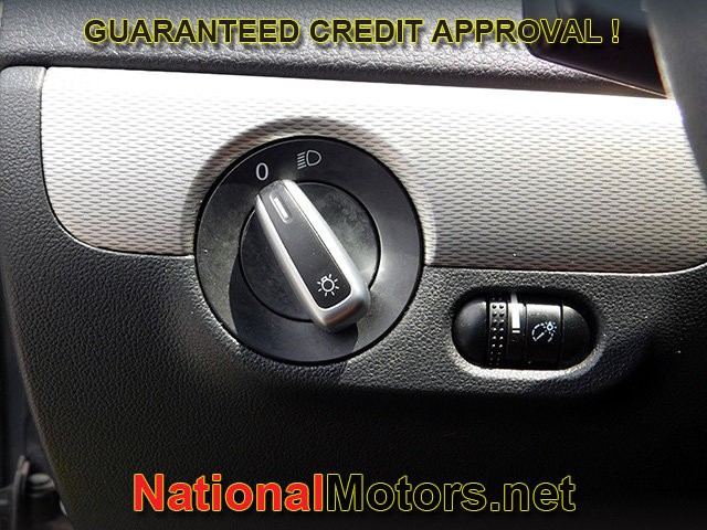 Volkswagen Jetta Vehicle Image 16