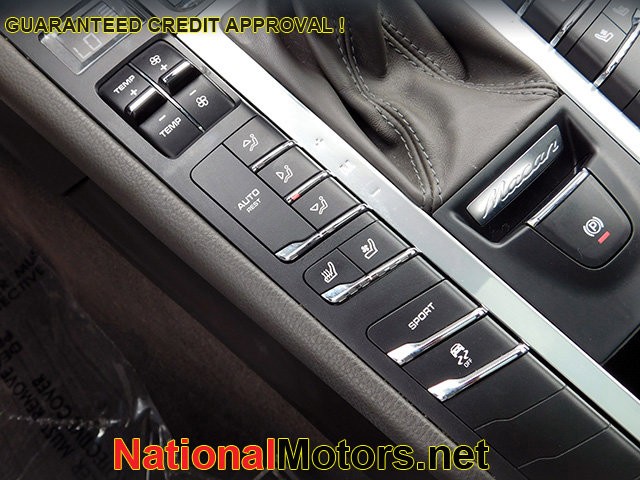 Porsche Macan Vehicle Image 22