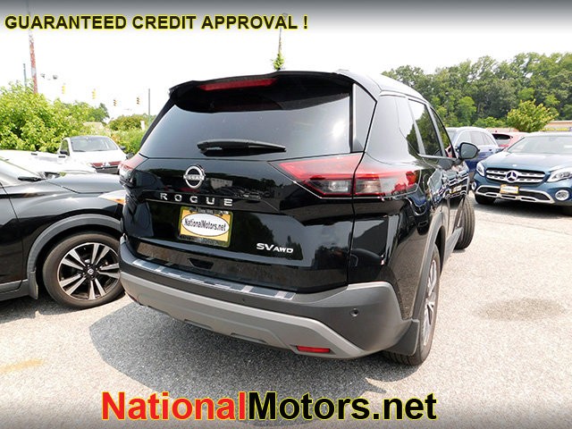 Nissan Rogue Vehicle Image 03