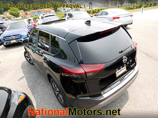 Nissan Rogue Vehicle Image 04