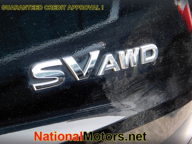 Nissan Rogue Vehicle Image 05