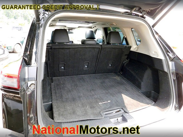 Nissan Rogue Vehicle Image 06