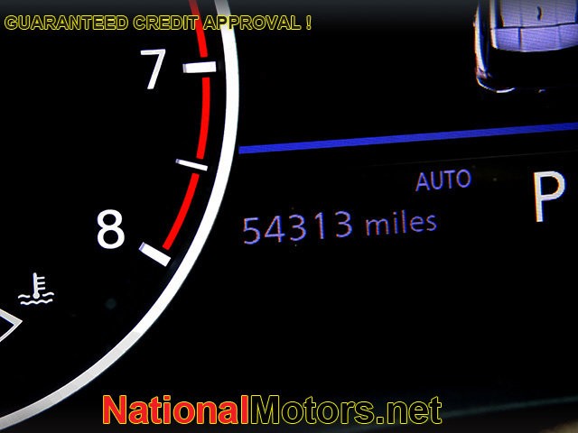 Nissan Rogue Vehicle Image 23