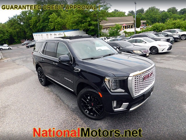 GMC Yukon Vehicle Image 02