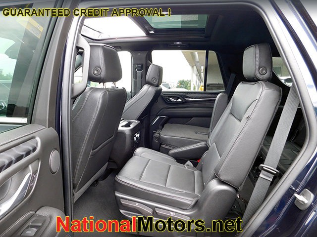 GMC Yukon Vehicle Image 11