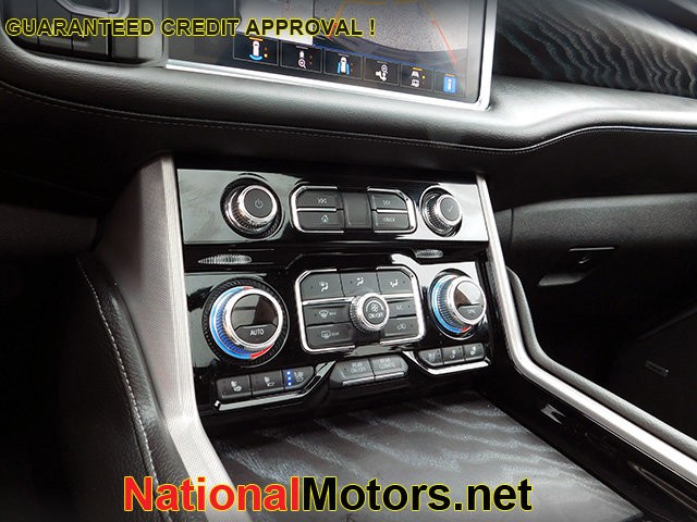 GMC Yukon Vehicle Image 22