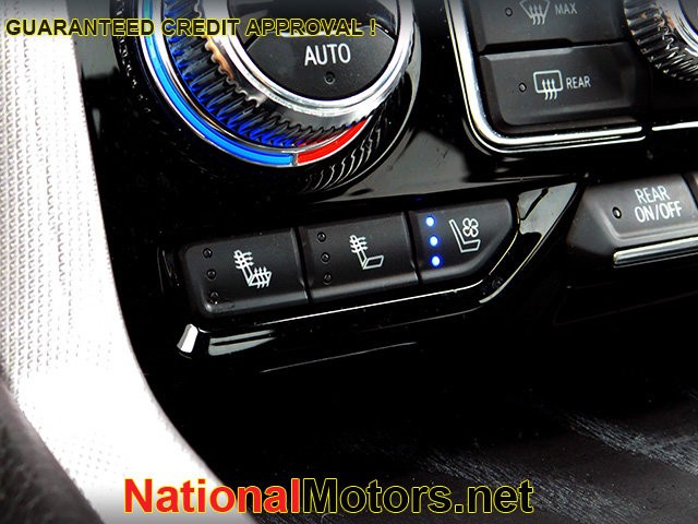 GMC Yukon Vehicle Image 23