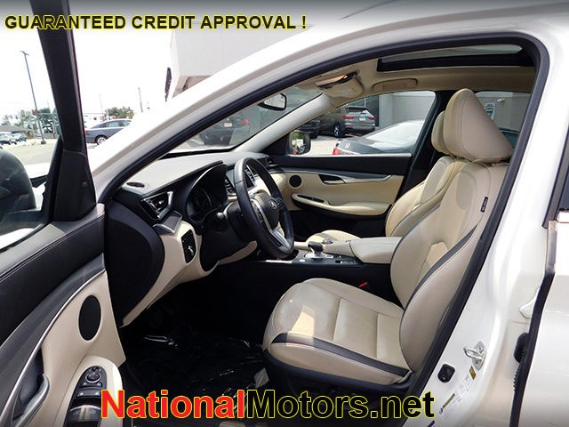 INFINITI QX50 Vehicle Image 15