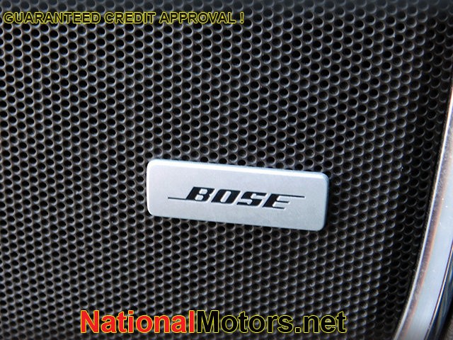 Chevrolet Suburban Vehicle Image 27