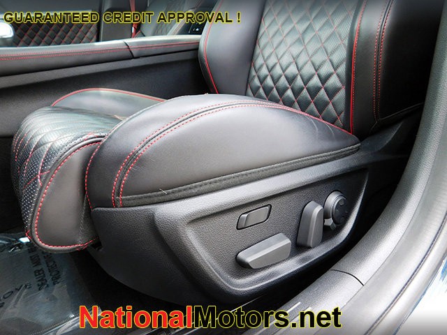 Genesis G70 Vehicle Image 19