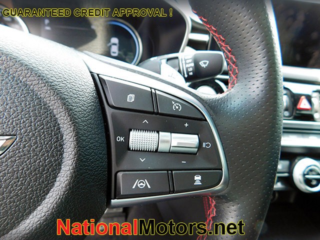 Genesis G70 Vehicle Image 25