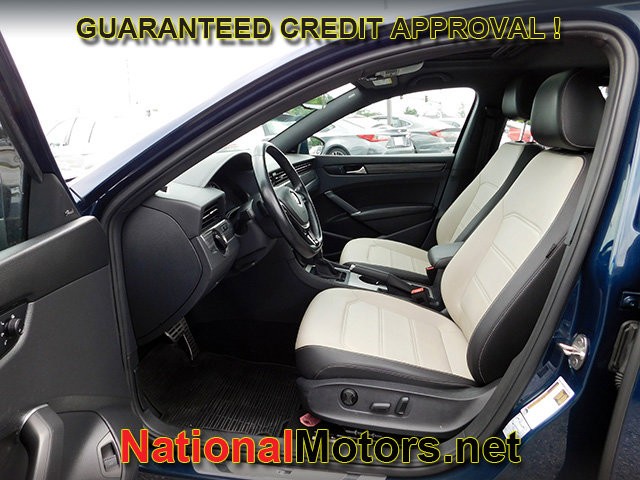 Volkswagen Passat Vehicle Image 14