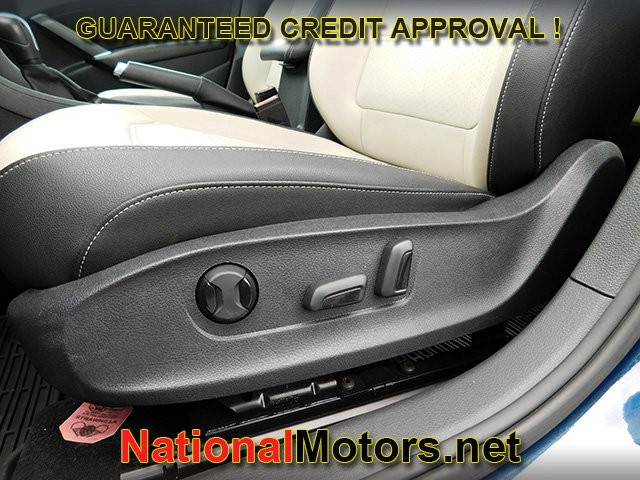 Volkswagen Passat Vehicle Image 15