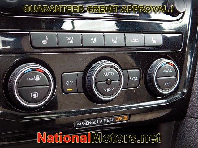 Volkswagen Passat Vehicle Image 20