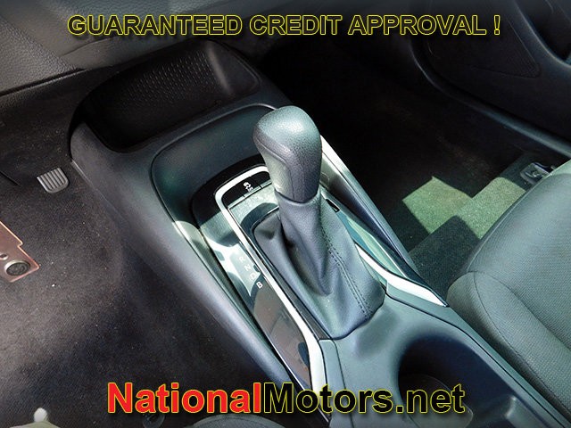 Toyota Corolla Vehicle Image 16