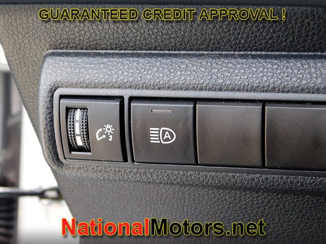 Toyota Corolla Vehicle Image 21