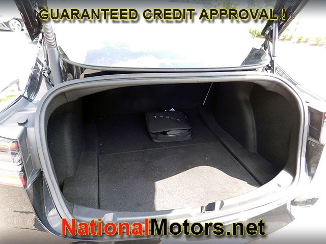 Tesla Model 3 Vehicle Image 04