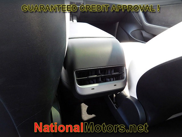 Tesla Model 3 Vehicle Image 08