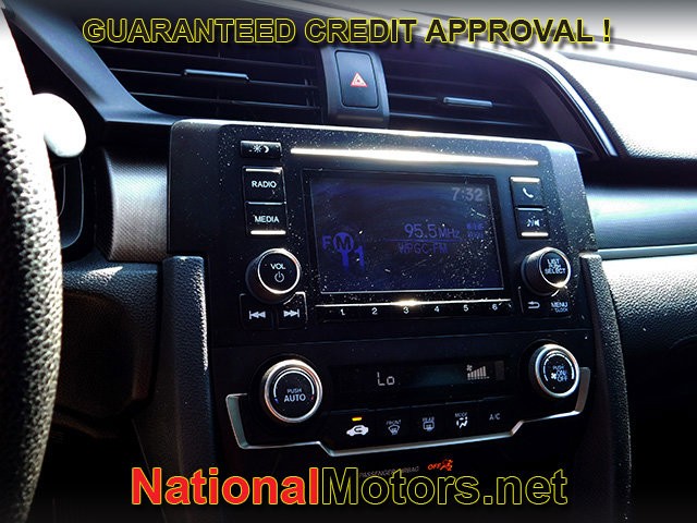 Honda Civic Sedan Vehicle Image 10