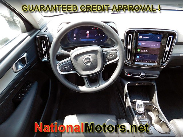Volvo XC40 Vehicle Image 15