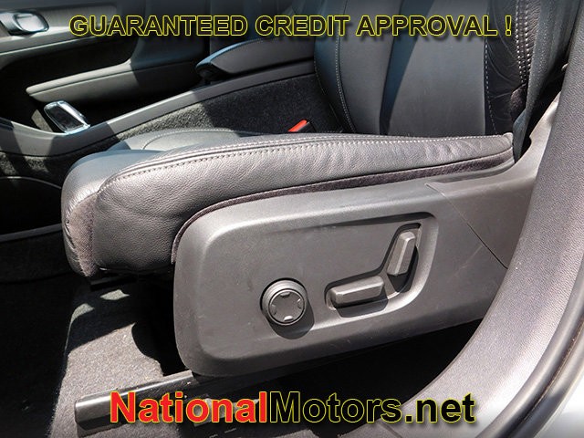 Volvo XC40 Vehicle Image 18