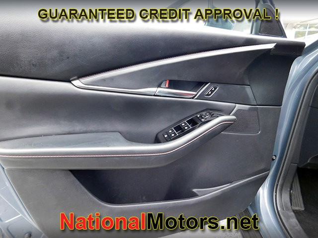 Mazda CX-30 Vehicle Image 12