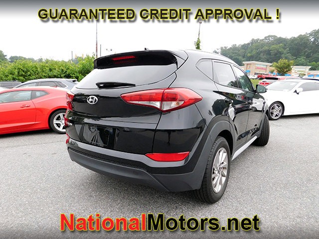 Hyundai Tucson Vehicle Image 04