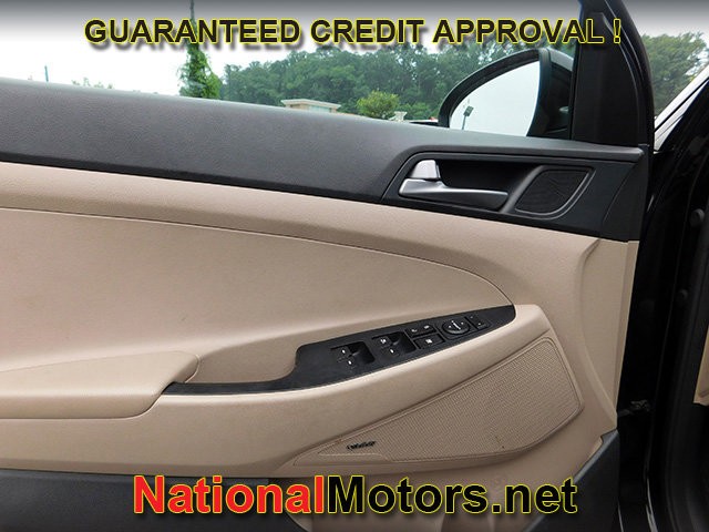 Hyundai Tucson Vehicle Image 11