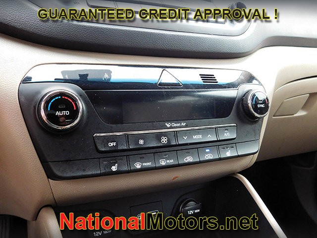 Hyundai Tucson Vehicle Image 15