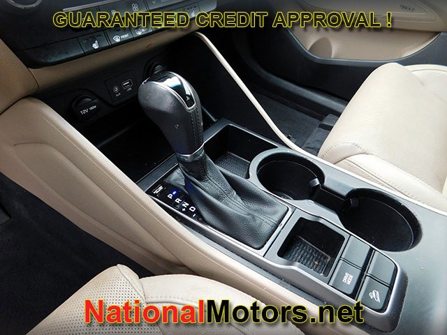 Hyundai Tucson Vehicle Image 16