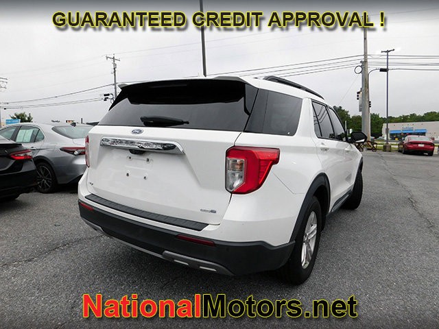 Ford Explorer Vehicle Image 05