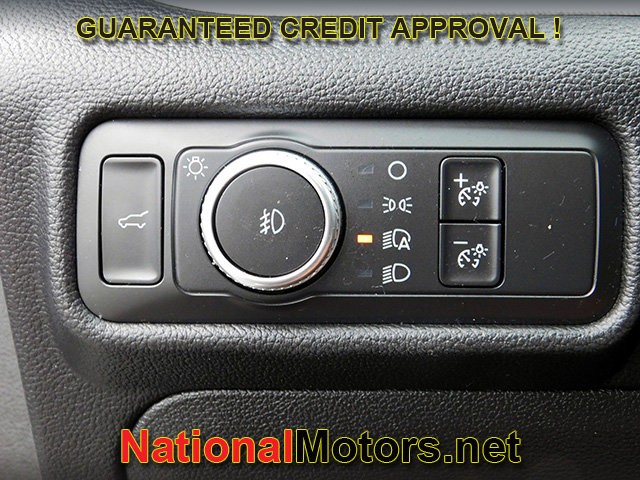 Ford Explorer Vehicle Image 26