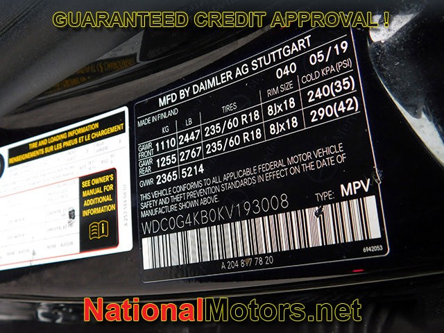 Mercedes-Benz GLC Vehicle Full-screen Gallery Image 24